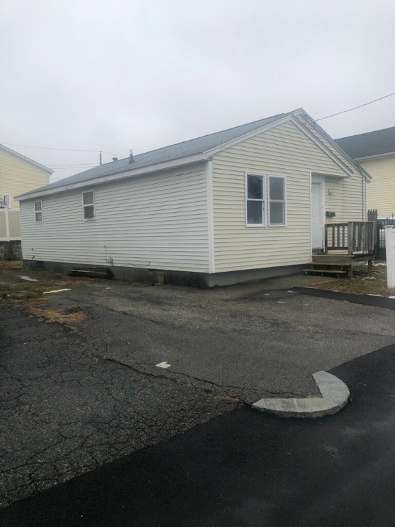 13 Halton Street Providence, RI 02907 - Photo 2 of 2