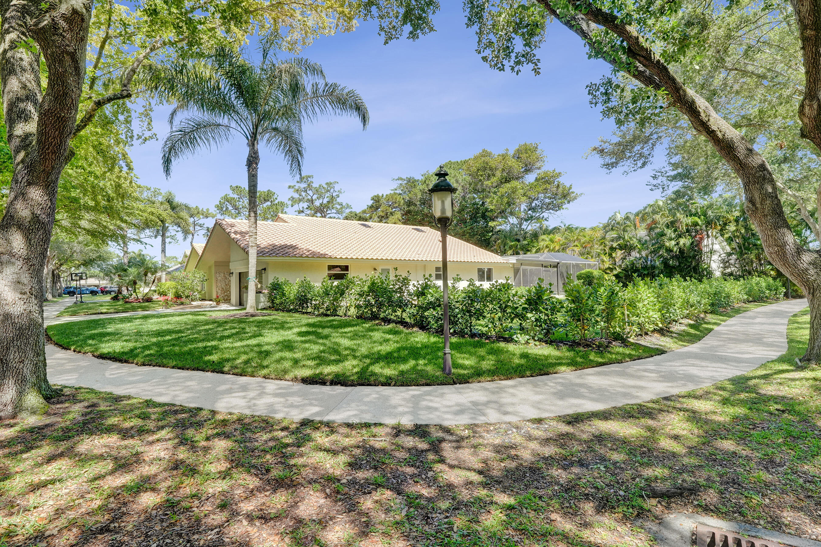 2401 Northwest 39th Street Boca Raton, FL 33431 - Photo 56 of 60 DSC08228