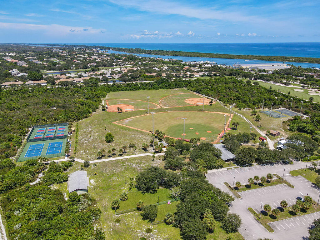 3900 Southeast County Line Road, Unit 22A Jupiter, FL 33469 - Photo 49 of 50 3900CountyLineRd#22AAerials(21)