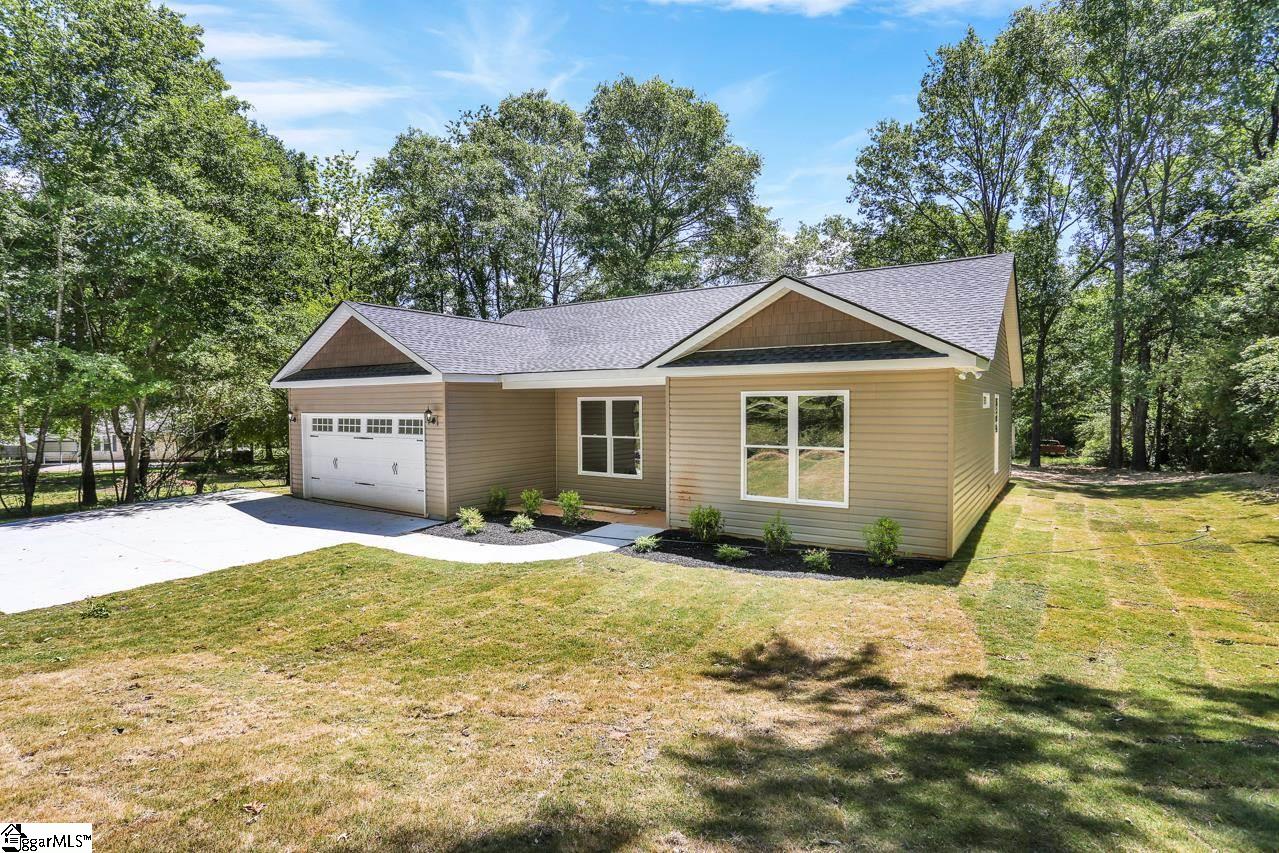 738 Bridwell Road Travelers Rest, SC 29690 - Photo 4 of 31 Gallery Image 4