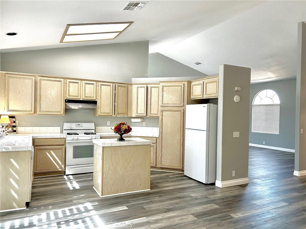 68261 Riviera Road Cathedral City, CA 92234 - Photo 6 of 17