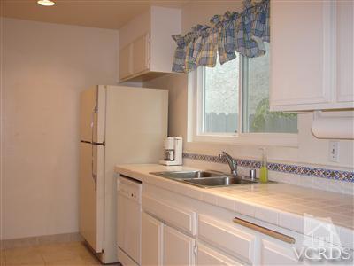 2414 Stow Street Simi Valley, CA 93063 - Photo 6 of 10 Additional Photo
