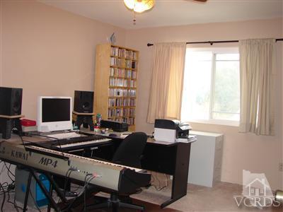 2414 Stow Street Simi Valley, CA 93063 - Photo 9 of 10 Additional Photo
