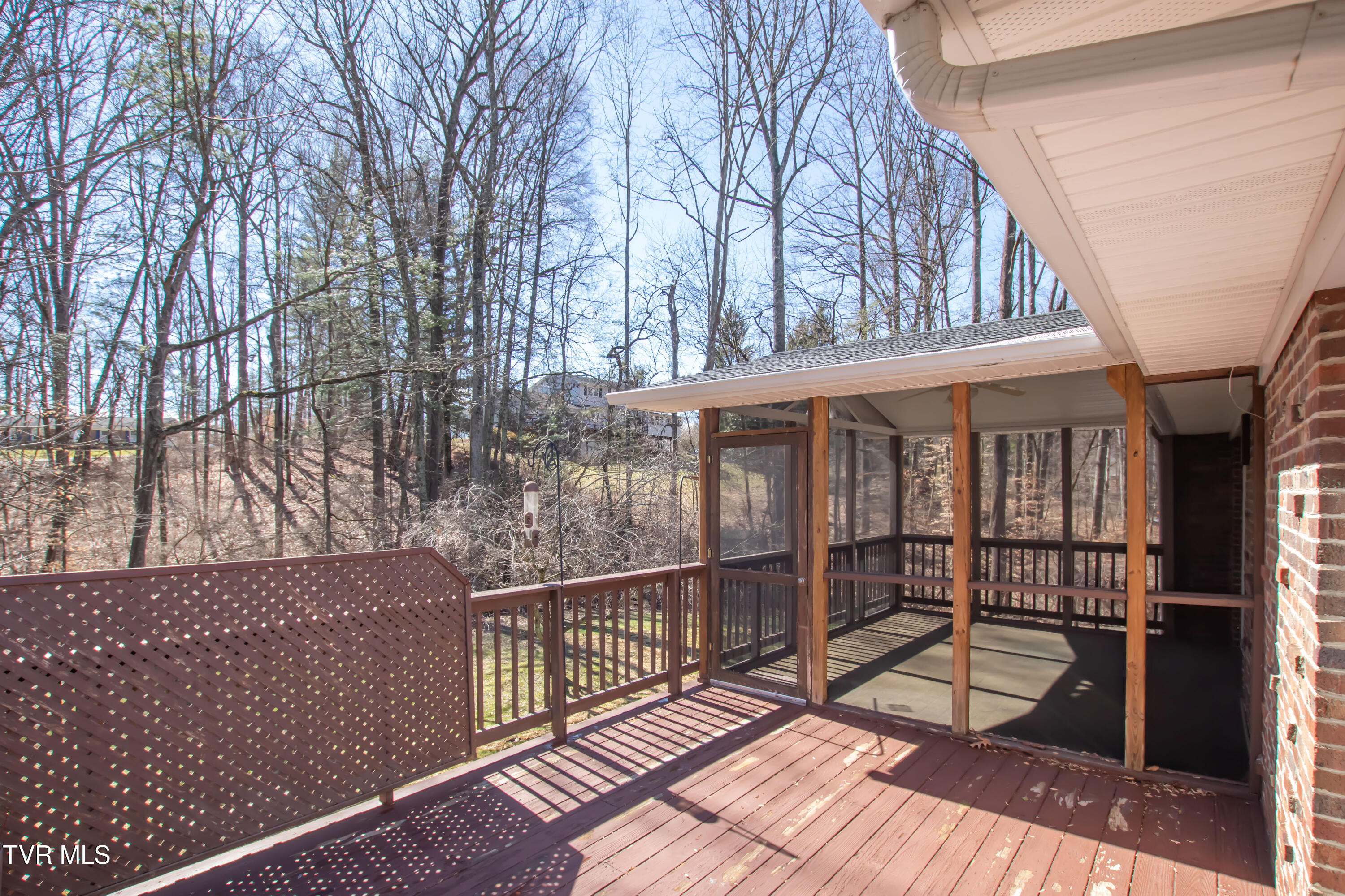 21587 Plantation Road Bristol, VA 24202 - Photo 11 of 55 Plantation Two-8