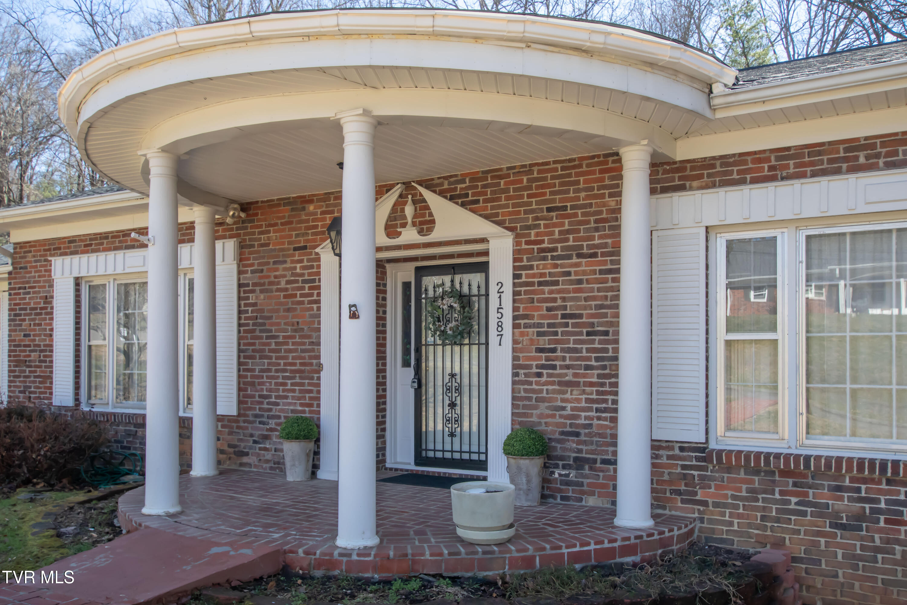 21587 Plantation Road Bristol, VA 24202 - Photo 2 of 55 Plantation Two-6