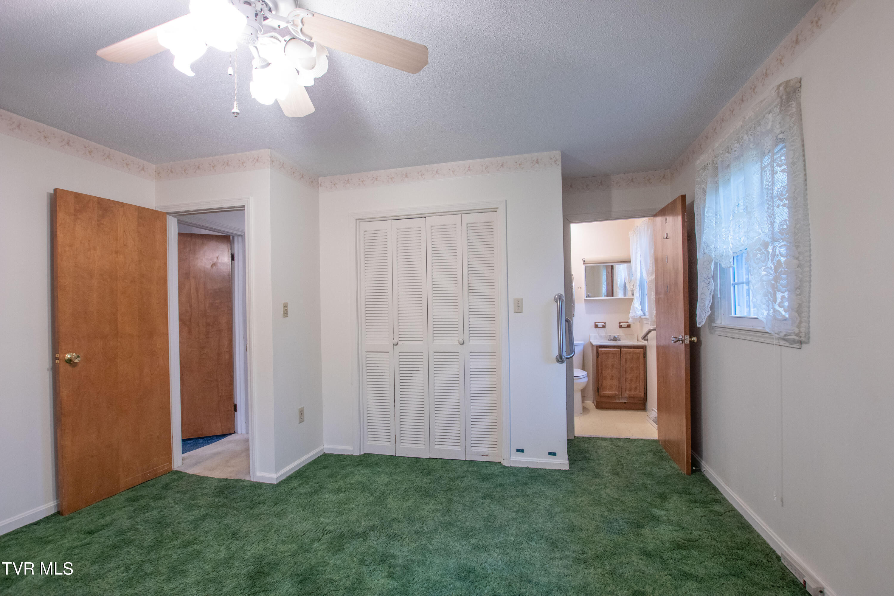 21587 Plantation Road Bristol, VA 24202 - Photo 39 of 55 Plantation-38
