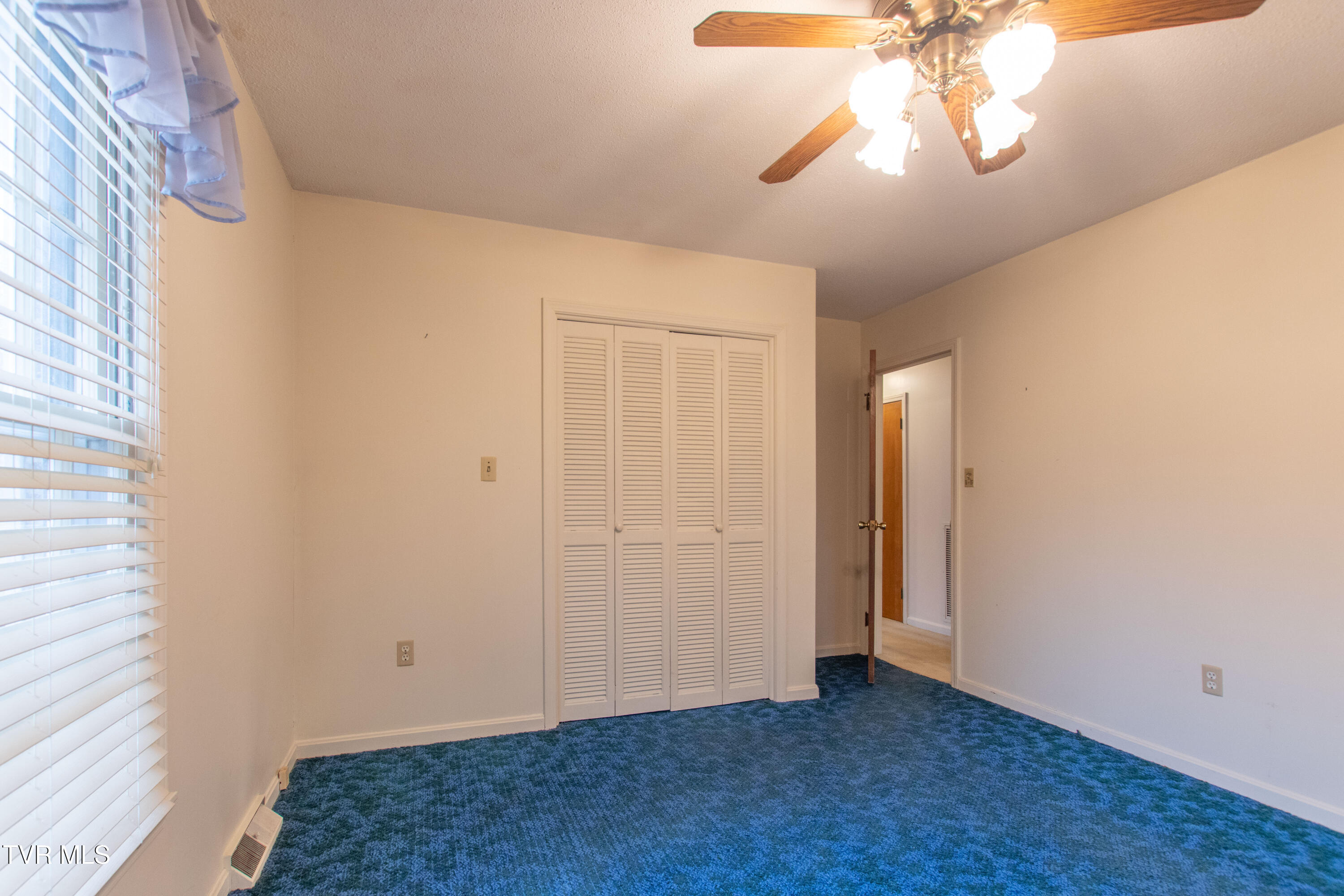 21587 Plantation Road Bristol, VA 24202 - Photo 42 of 55 Plantation-41