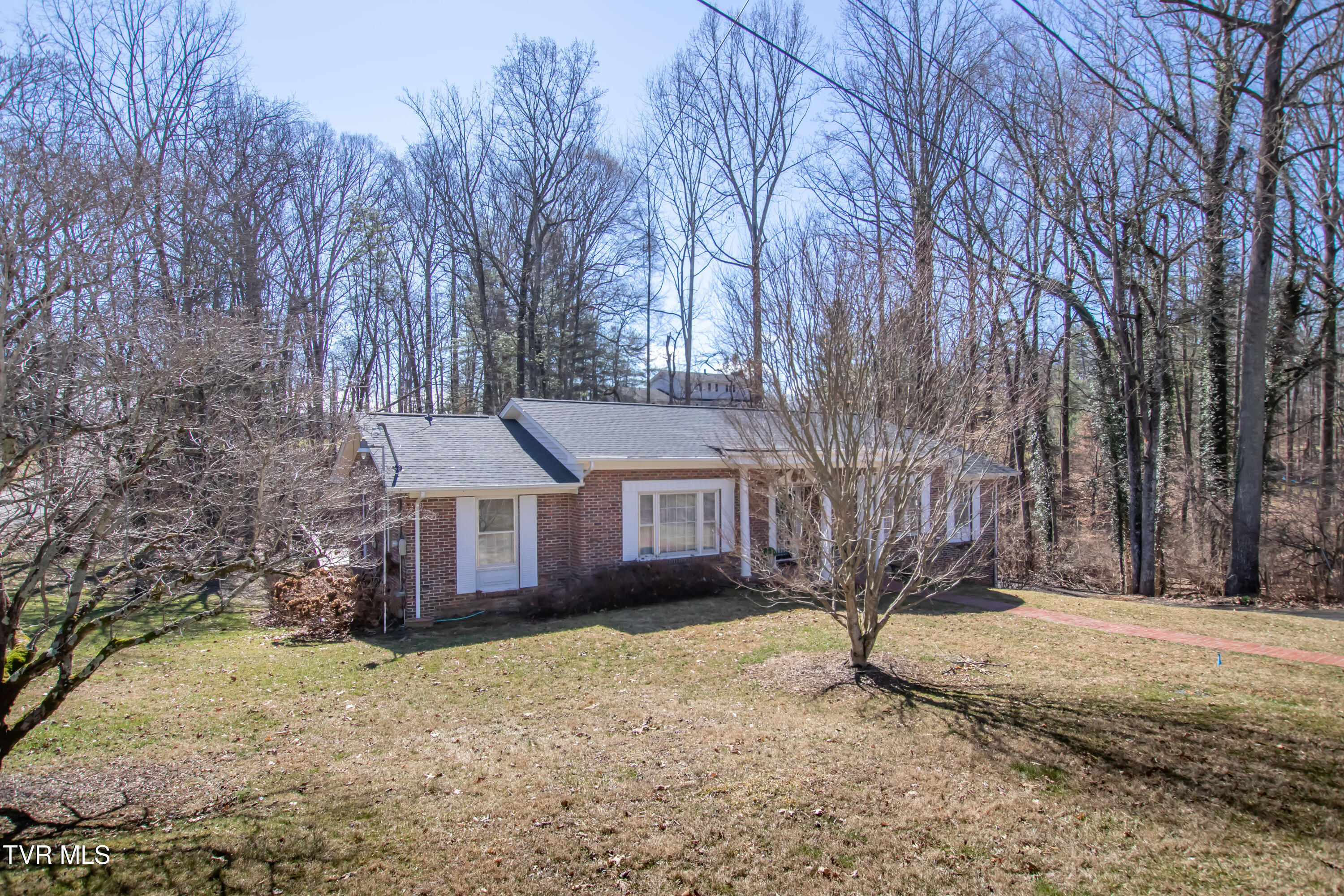 21587 Plantation Road Bristol, VA 24202 - Photo 6 of 55 Plantation Two-4