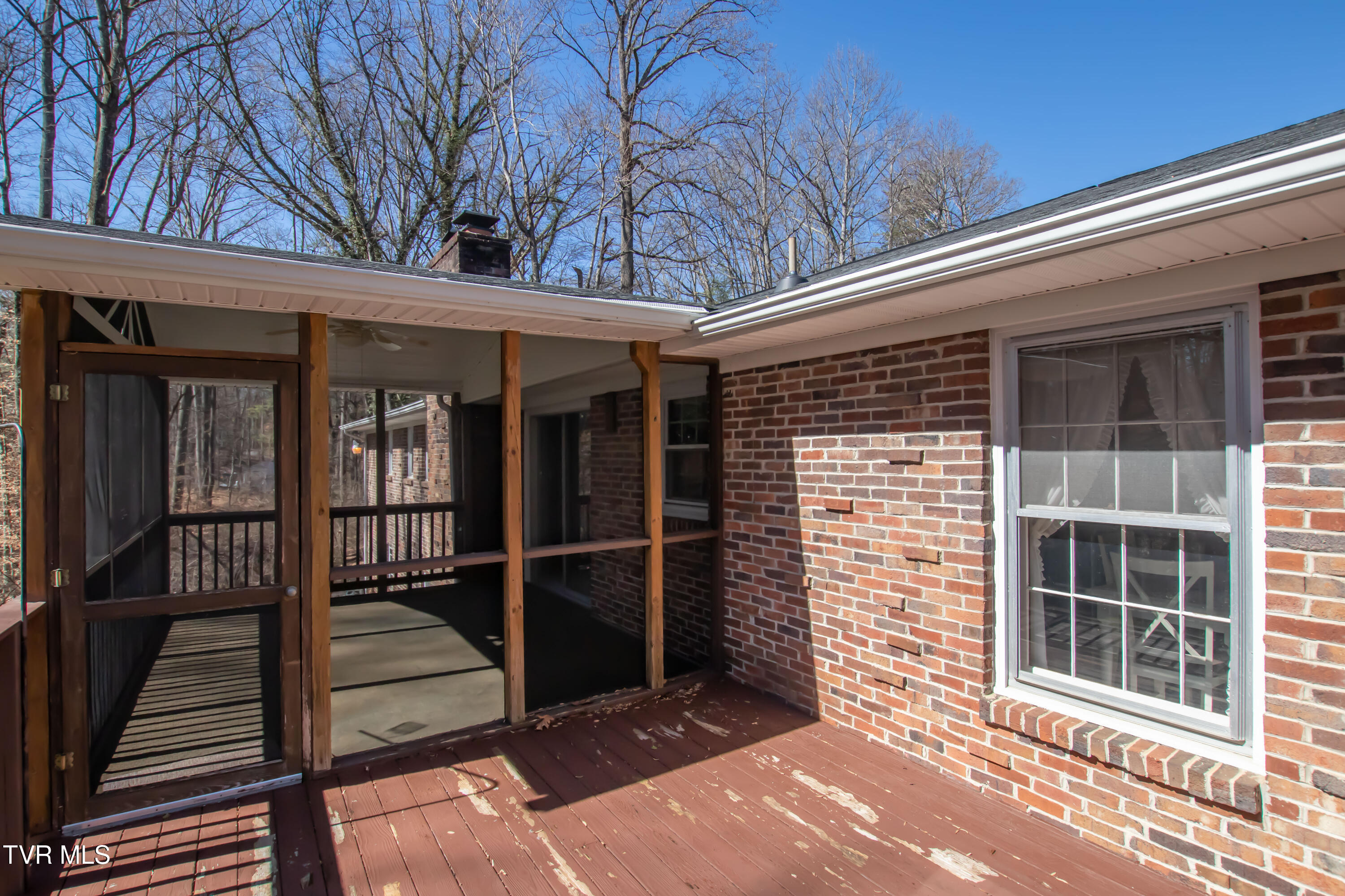 21587 Plantation Road Bristol, VA 24202 - Photo 8 of 55 Plantation Two-9