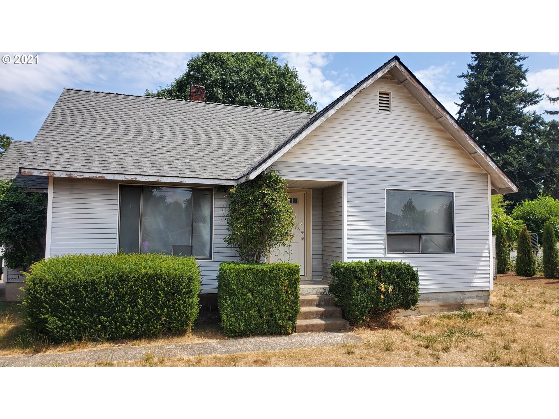 353 Baxter Street Eugene, OR 97402 - Photo 2 of 26