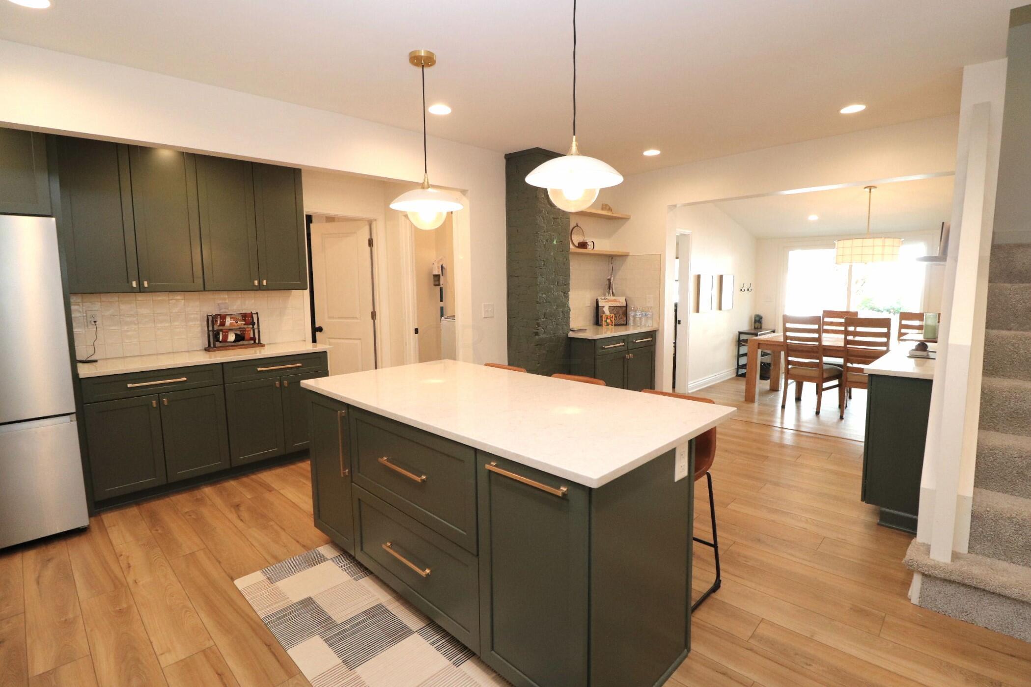 123 Old Mill Road Springfield, OH 45506 - Photo 5 of 76 Center island with several work stations