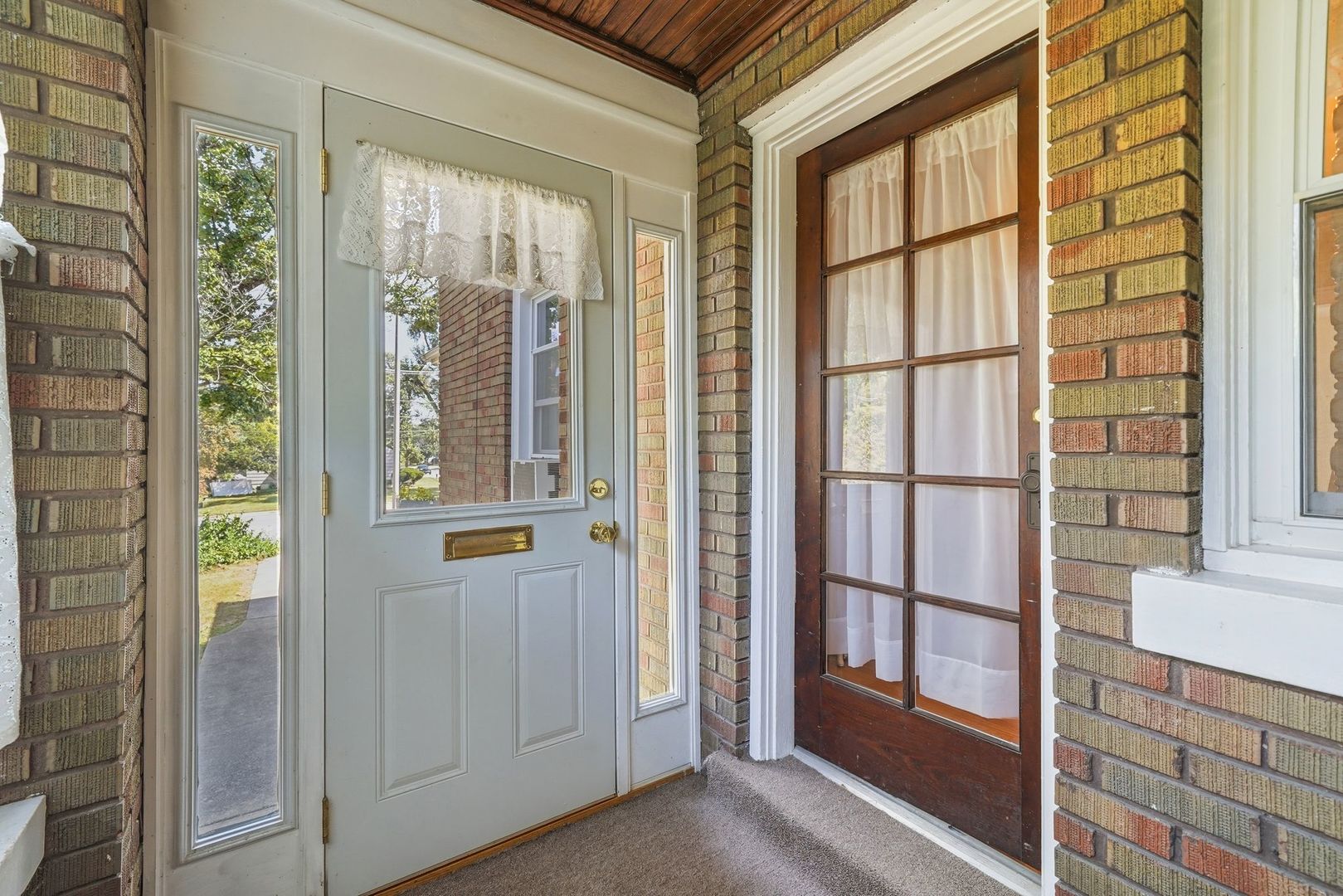 18264 Riegel Road Homewood, IL 60430 - Photo 4 of 40 Gallery Image 4