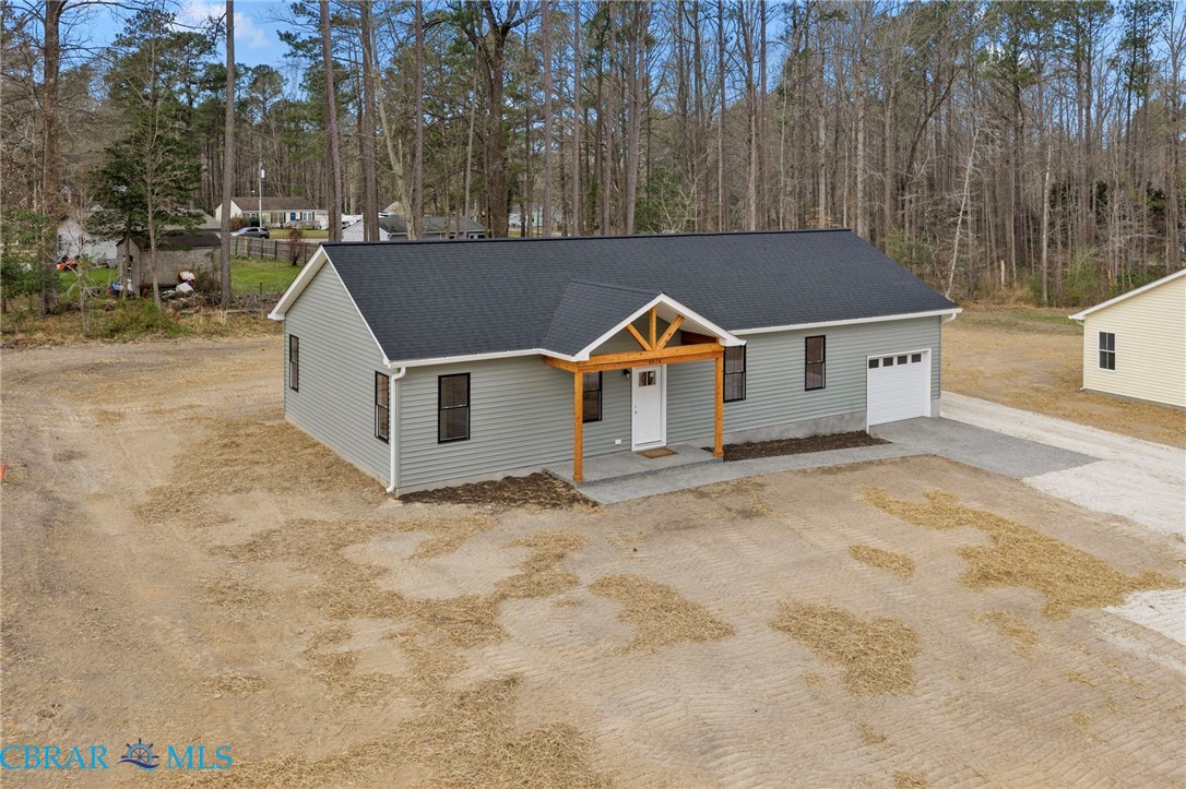 8978 Marlfield Road Gloucester, VA 23061 - Photo 2 of 33
