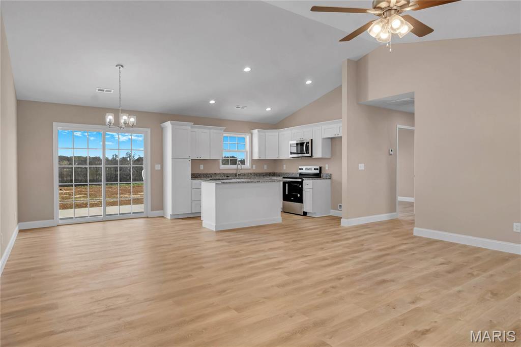 8 Bluebell Lane Jackson, MO 63755 - Photo 2 of 19