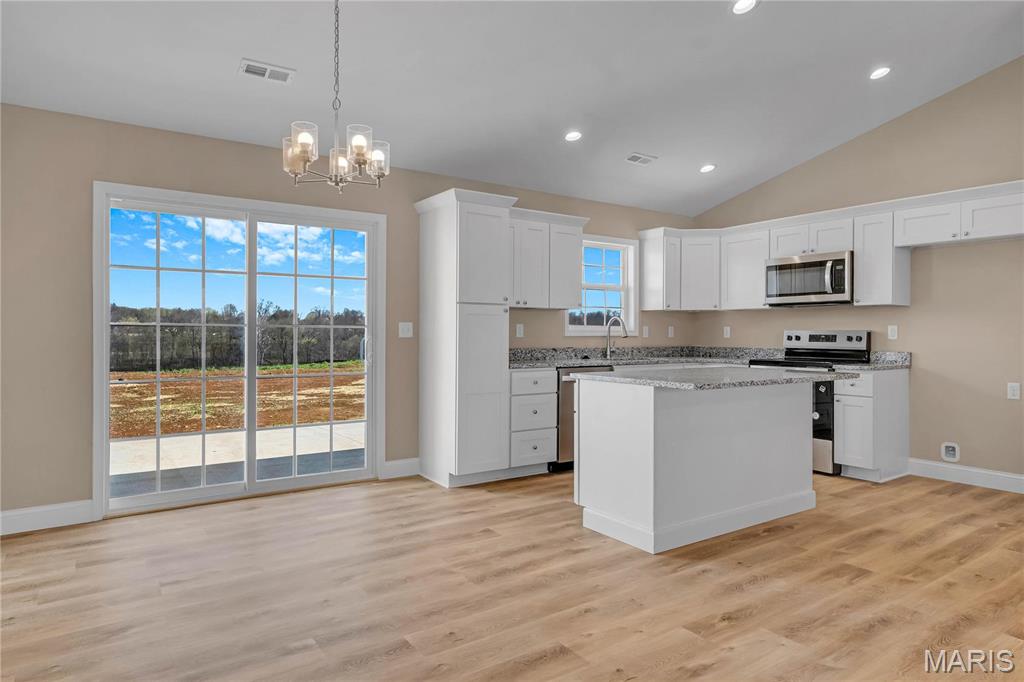 8 Bluebell Lane Jackson, MO 63755 - Photo 5 of 19