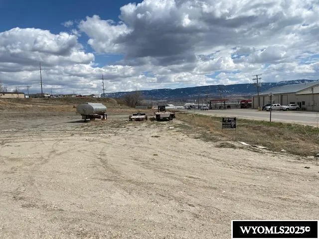 $179,000 | Salt Creek Hwy Mills, Casper, WY 82601