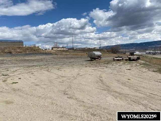 $179,000 | Salt Creek Hwy Mills, Casper, WY 82601