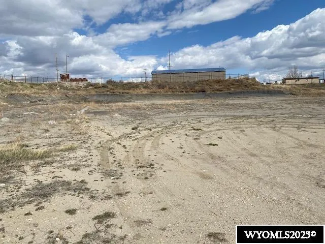 $179,000 | Salt Creek Hwy Mills, Casper, WY 82601