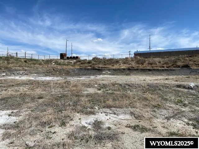 $179,000 | Salt Creek Hwy Mills, Casper, WY 82601