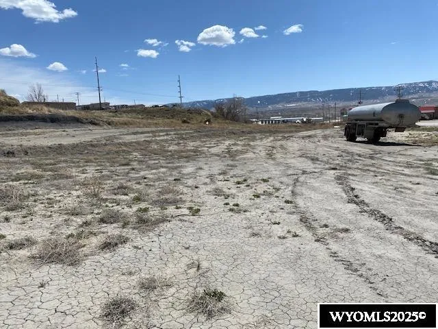 $179,000 | Salt Creek Hwy Mills, Casper, WY 82601