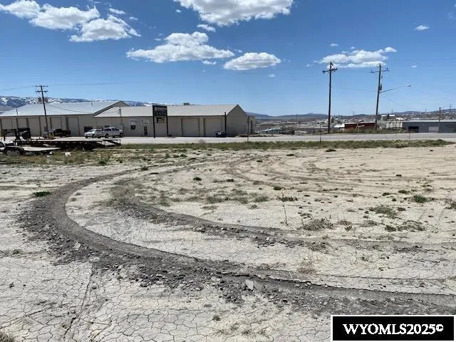 $179,000 | Salt Creek Hwy Mills, Casper, WY 82601
