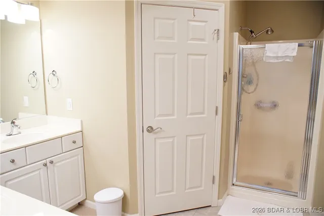 $359,900 | 807 Harbour Towne Drive, Unit 807E, Lake Ozark, MO 65049