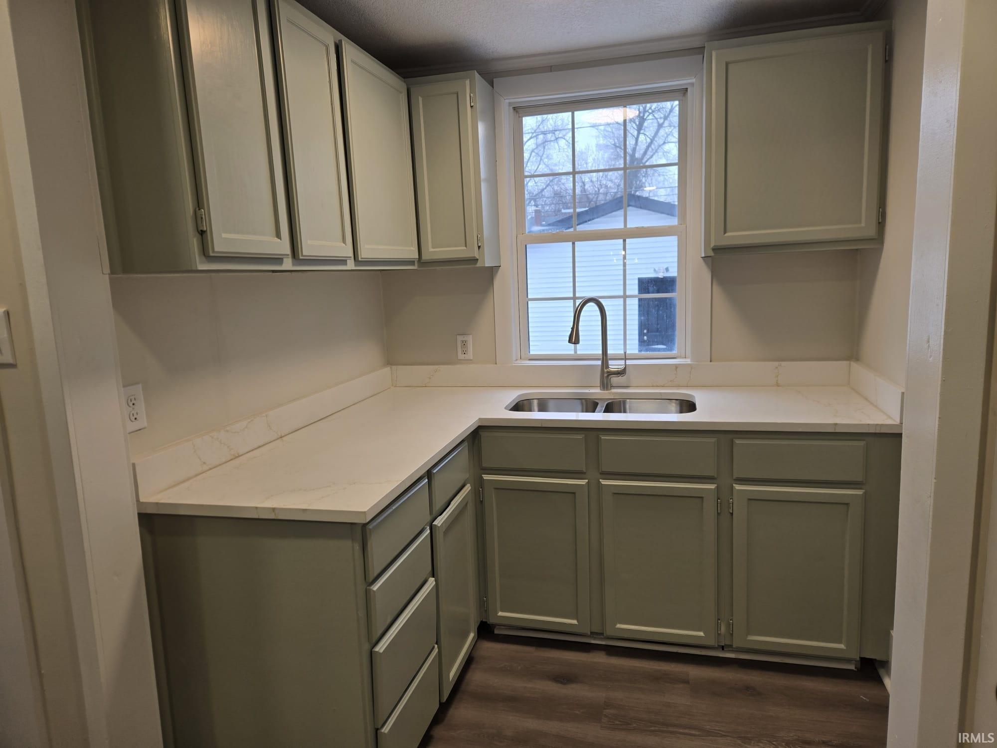 3927 Fairfield Avenue Fort Wayne, IN 46807 - Photo 14 of 29