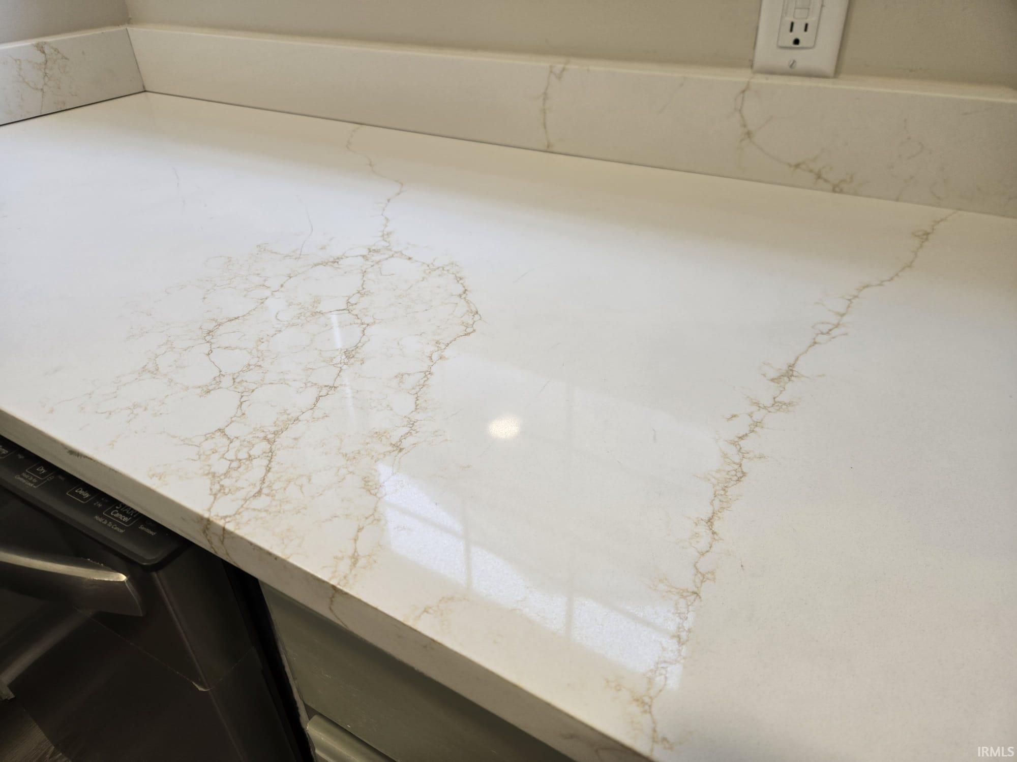 3927 Fairfield Avenue Fort Wayne, IN 46807 - Photo 15 of 29