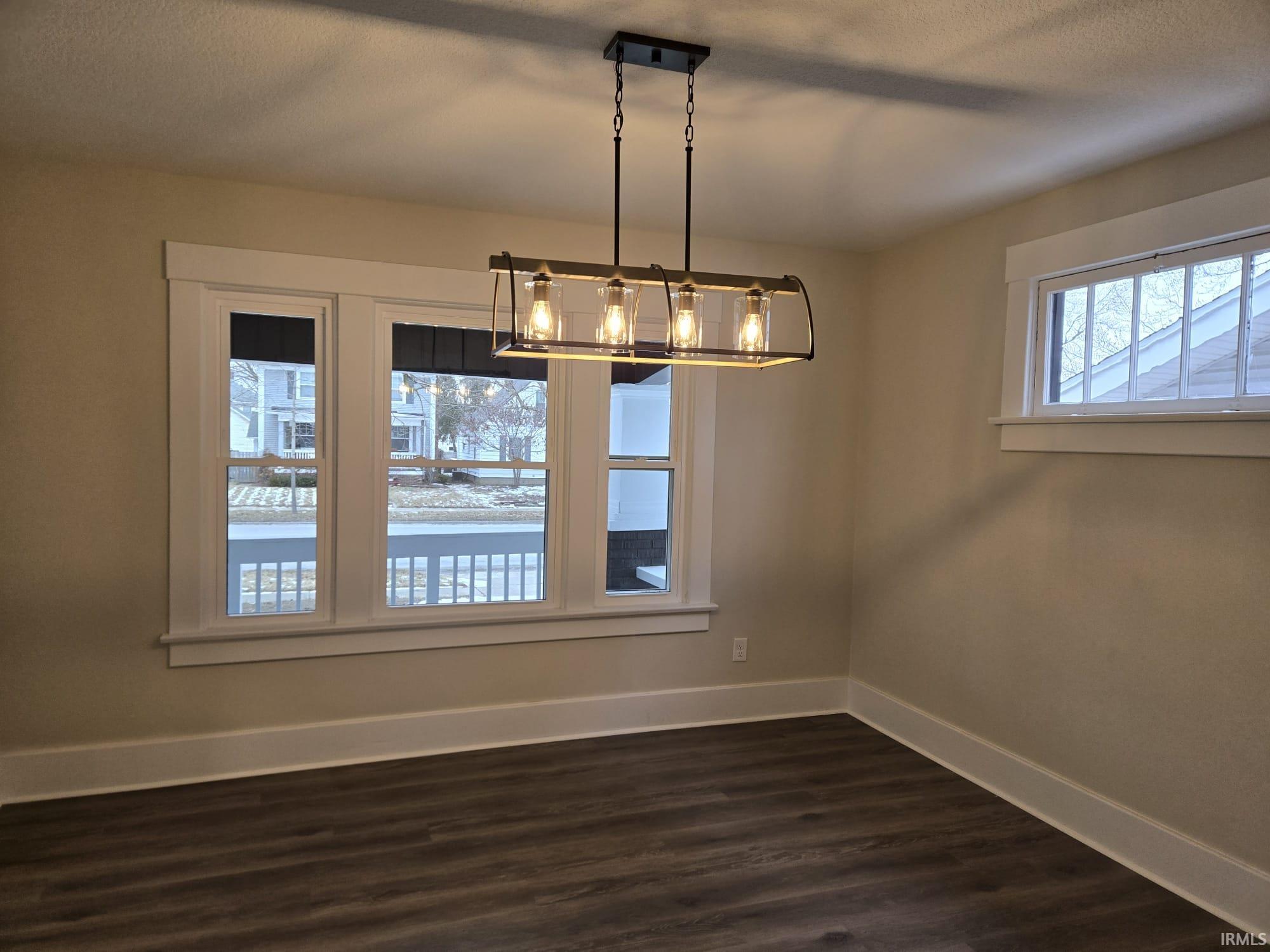 3927 Fairfield Avenue Fort Wayne, IN 46807 - Photo 9 of 29