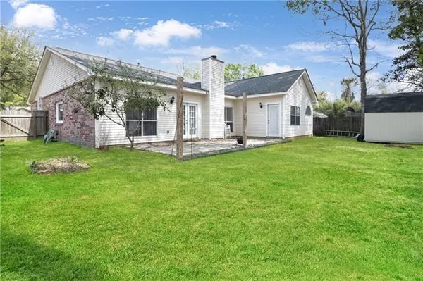 $2,600 | 824 Destin Street, Mandeville, LA 70448