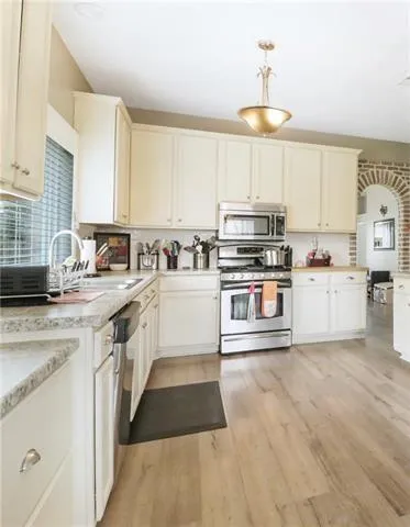 $2,700 | 824 Destin Street, Mandeville, LA 70448