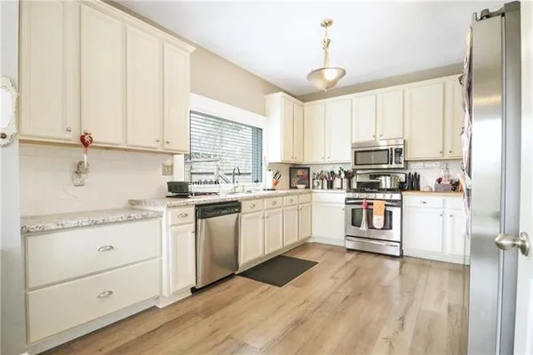 $2,600 | 824 Destin Street, Mandeville, LA 70448