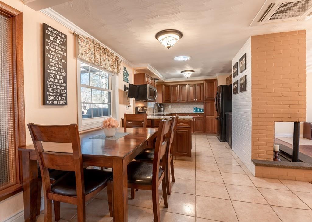 25 Riverview Road Framingham, MA 01701 - Photo 6 of 20 Gallery Image 6