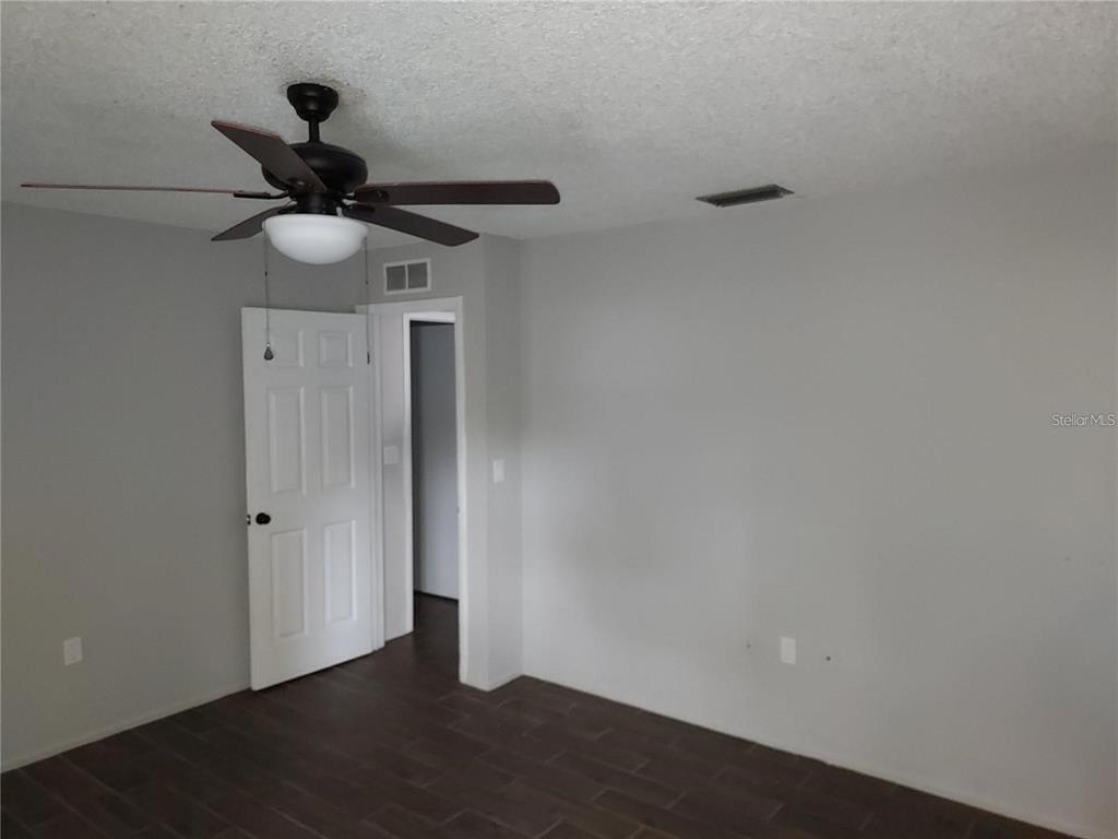 2001 Groveland Road Palm Harbor, FL 34683 - Photo 7 of 23