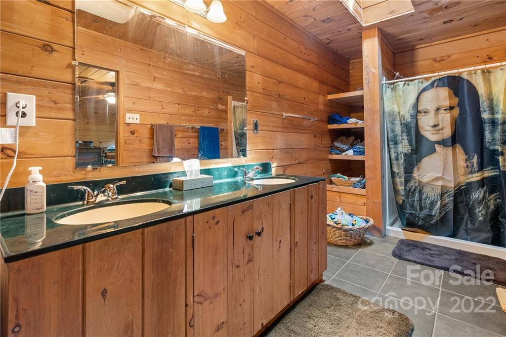 44 Jessella Drive Clyde, NC 28721 - Photo 19 of 37