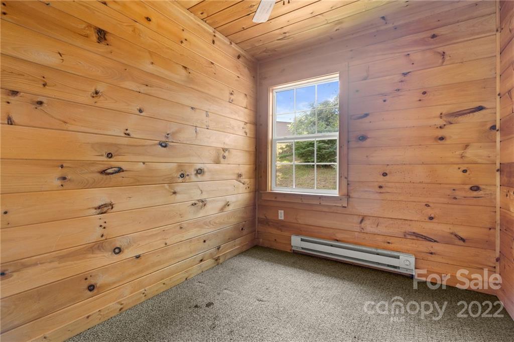 44 Jessella Drive Clyde, NC 28721 - Photo 31 of 37 a view of a room with toys