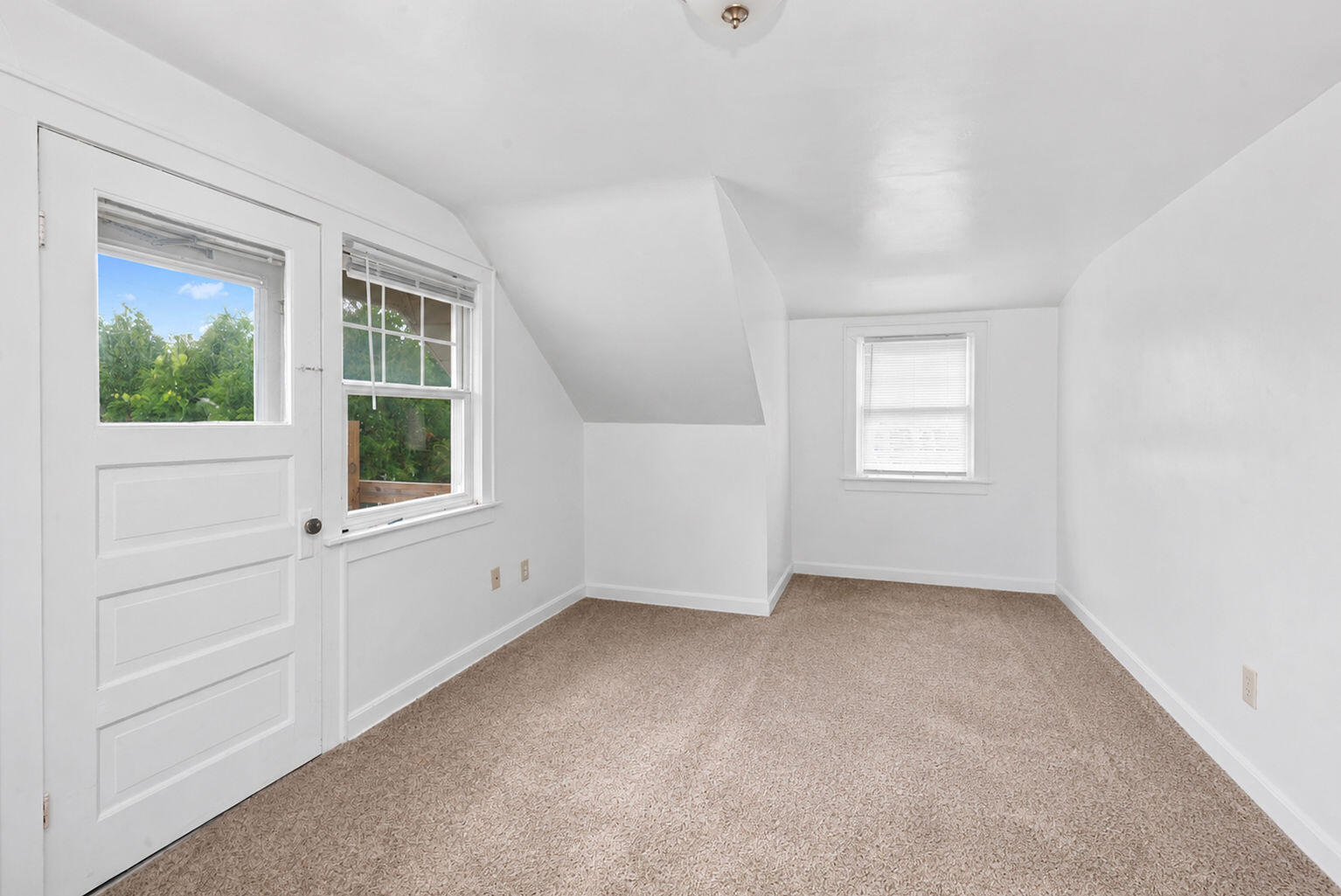 1615 East Beverly Road, Unit 1615A Shorewood, WI 53211 - Photo 14 of 17 Unit 2 2nd Bedroom