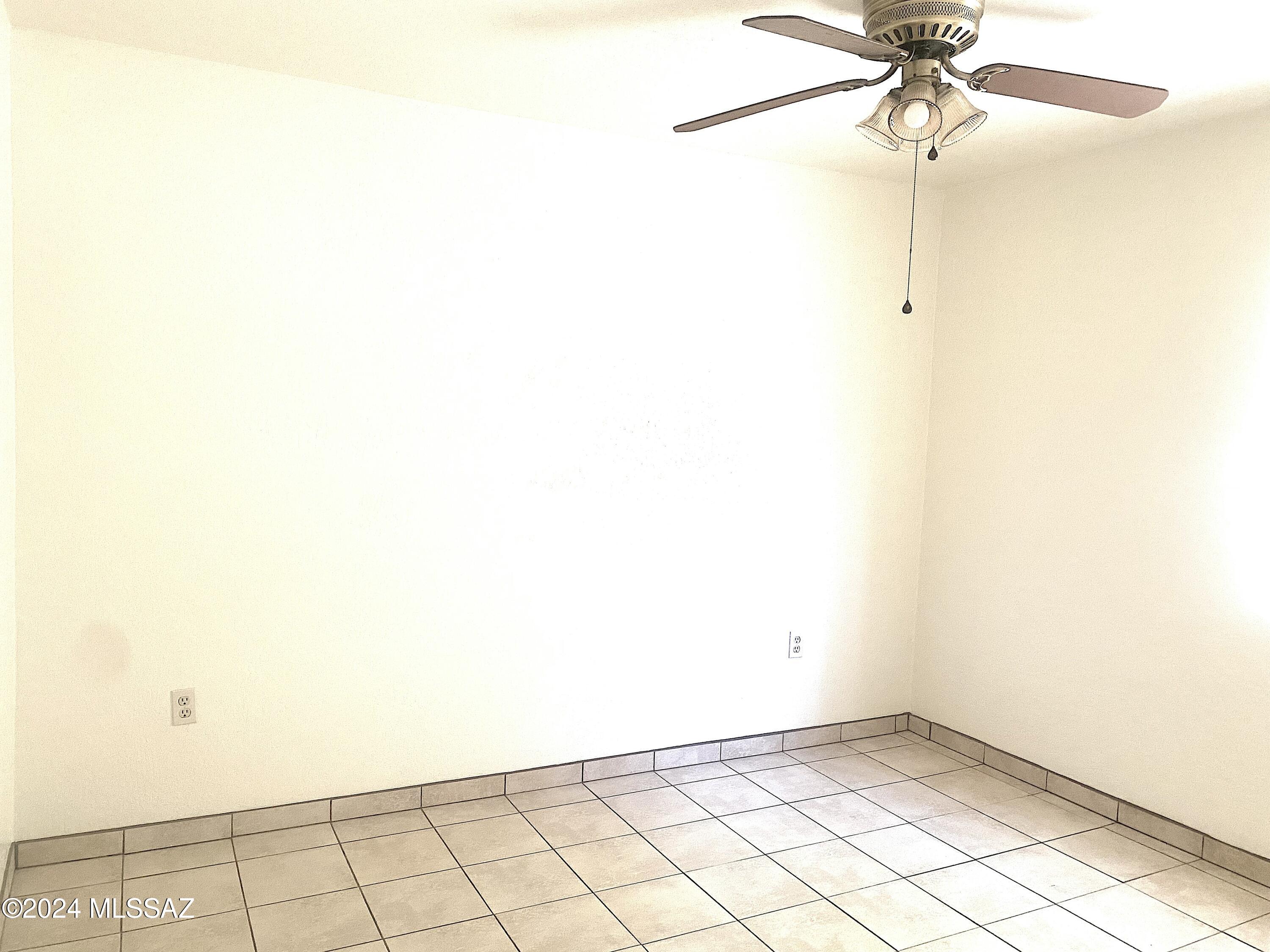 606 East Mohave Road Tucson, AZ 85705 - Photo 10 of 17