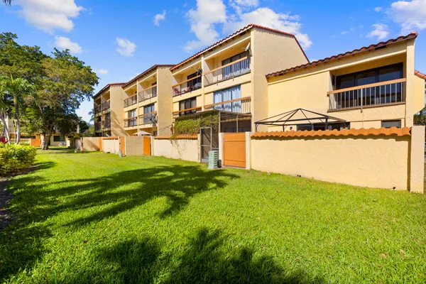 $2,900 | 7734 Balboa Street, Unit 7734, Sunrise, FL 33351