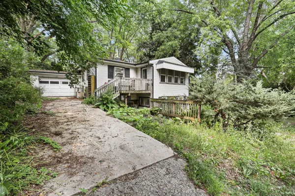 $205,000 | 1327 East Road 9, Edgerton, WI 53534