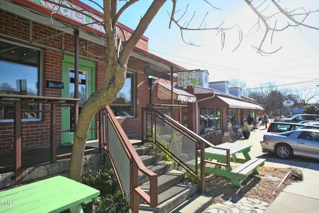 $530,000 | 130 Two Hills Drive, Unit 403B, Carrboro, NC 27510