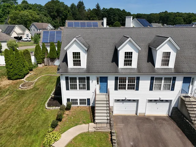$269,900 | 45 Hart Street, Unit A, Southington, CT 06489