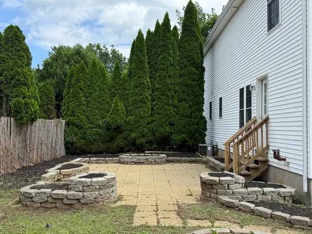 $269,900 | 45 Hart Street, Unit A, Southington, CT 06489