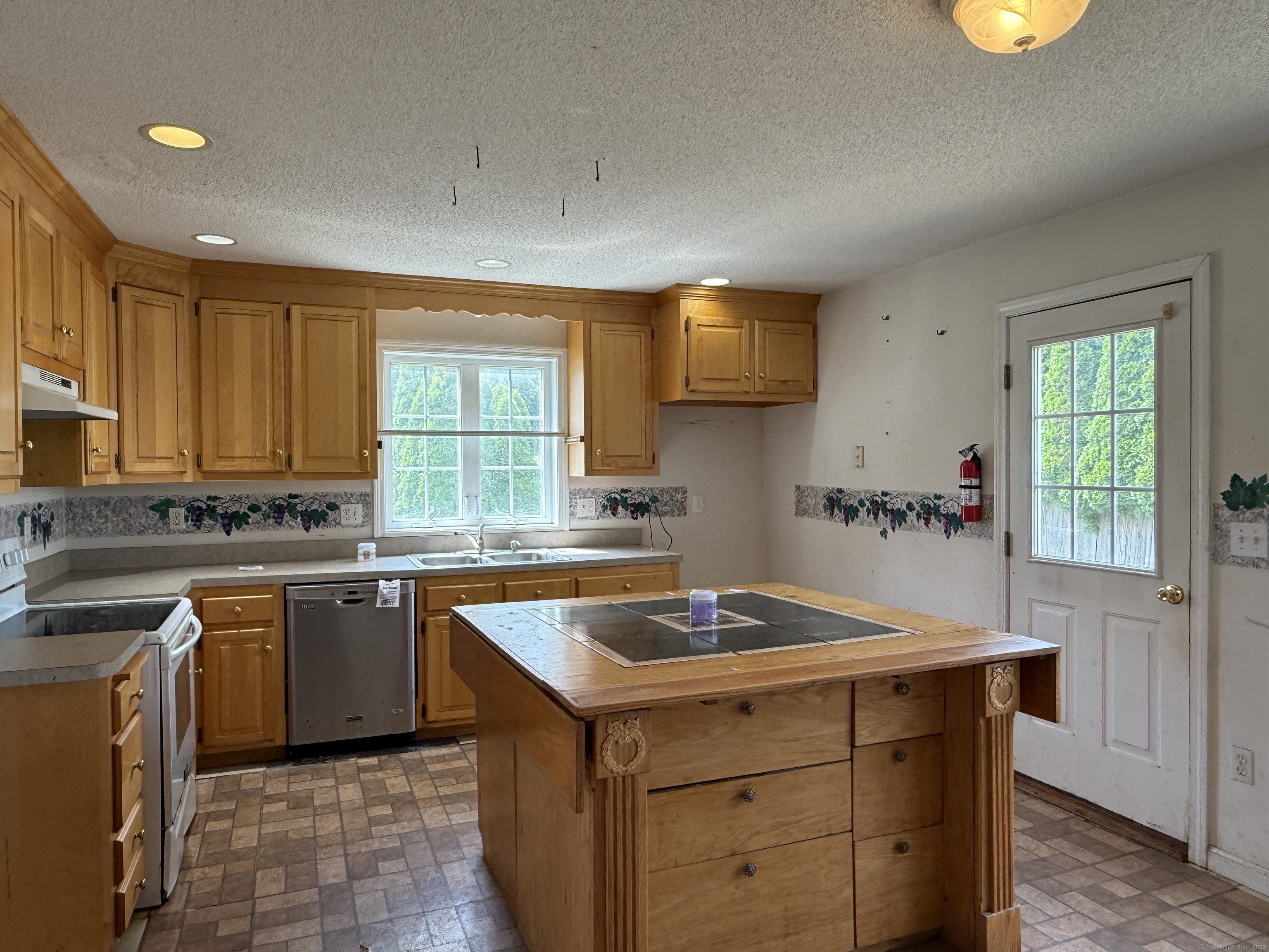 45 Hart Street, Unit A Southington, CT 06489 - Photo 9 of 25