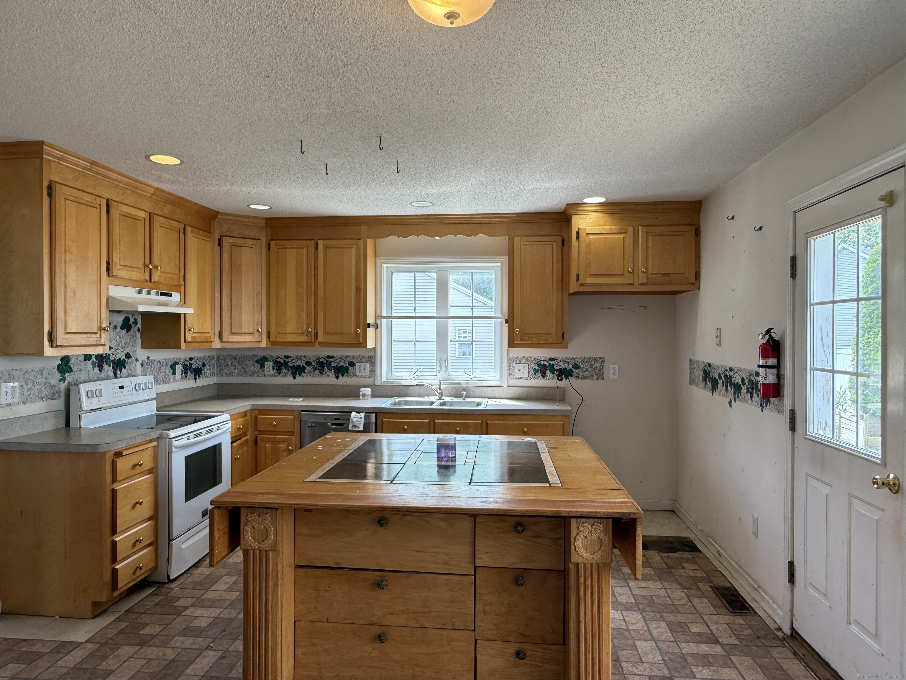 45 Hart Street, Unit A Southington, CT 06489 - Photo 10 of 25