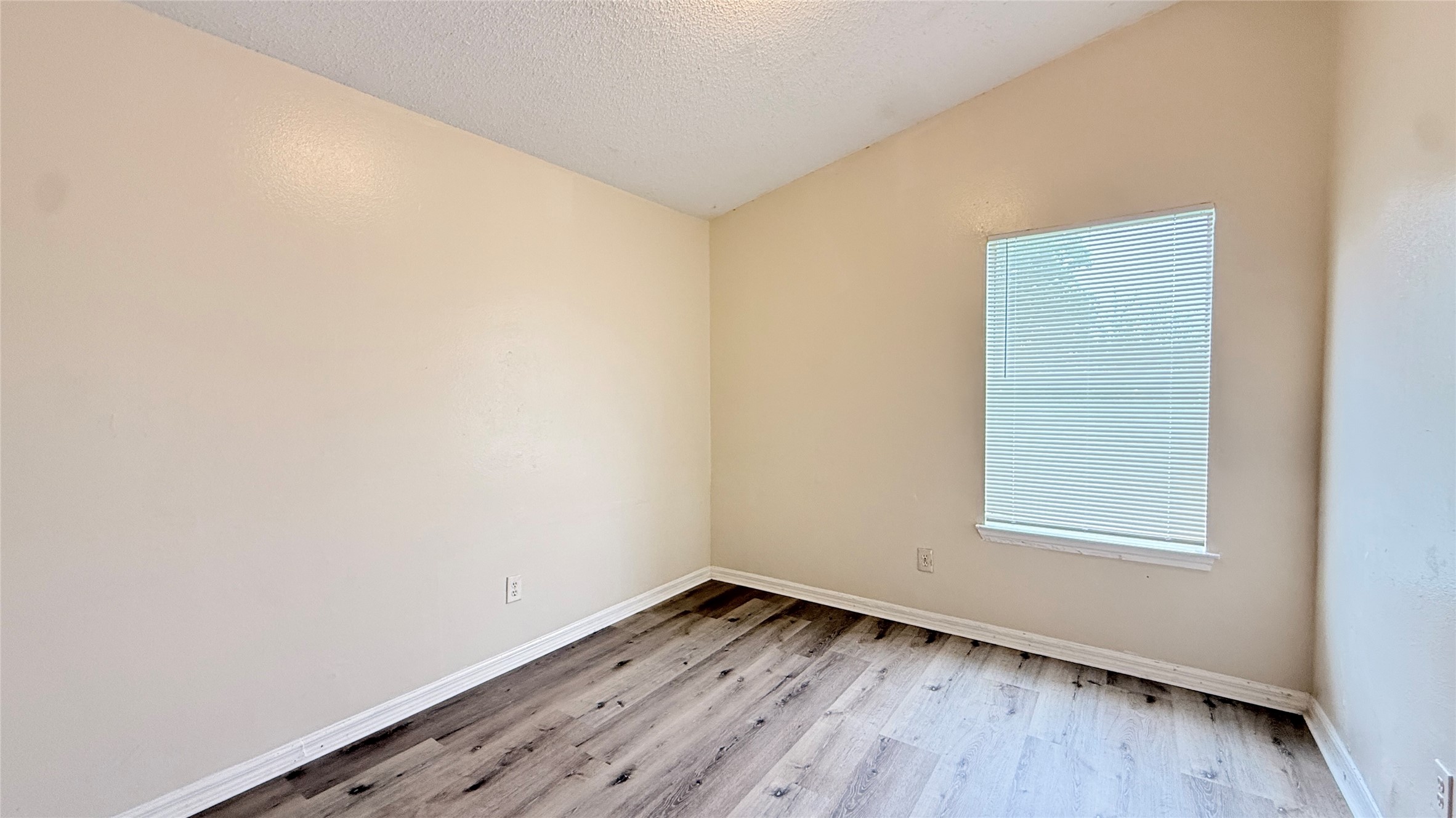 15821 Ridgecroft Road Houston, TX 77053 - Photo 11 of 16