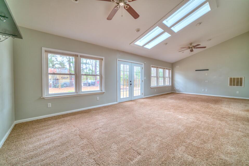 131 Azalea Road Goose Creek, SC 29445 - Photo 9 of 20 10-CPRO3839
