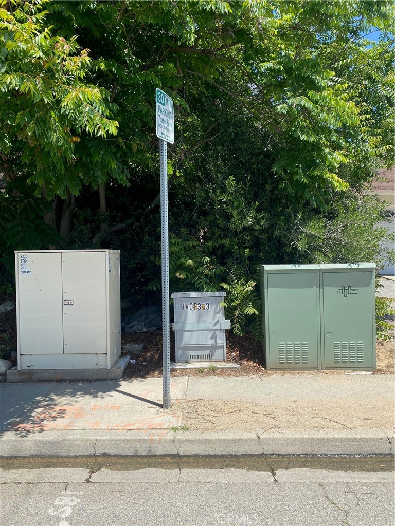 220 West Big Springs Road Riverside, CA 92507 - Photo 17 of 39 a house with a tree in front of it