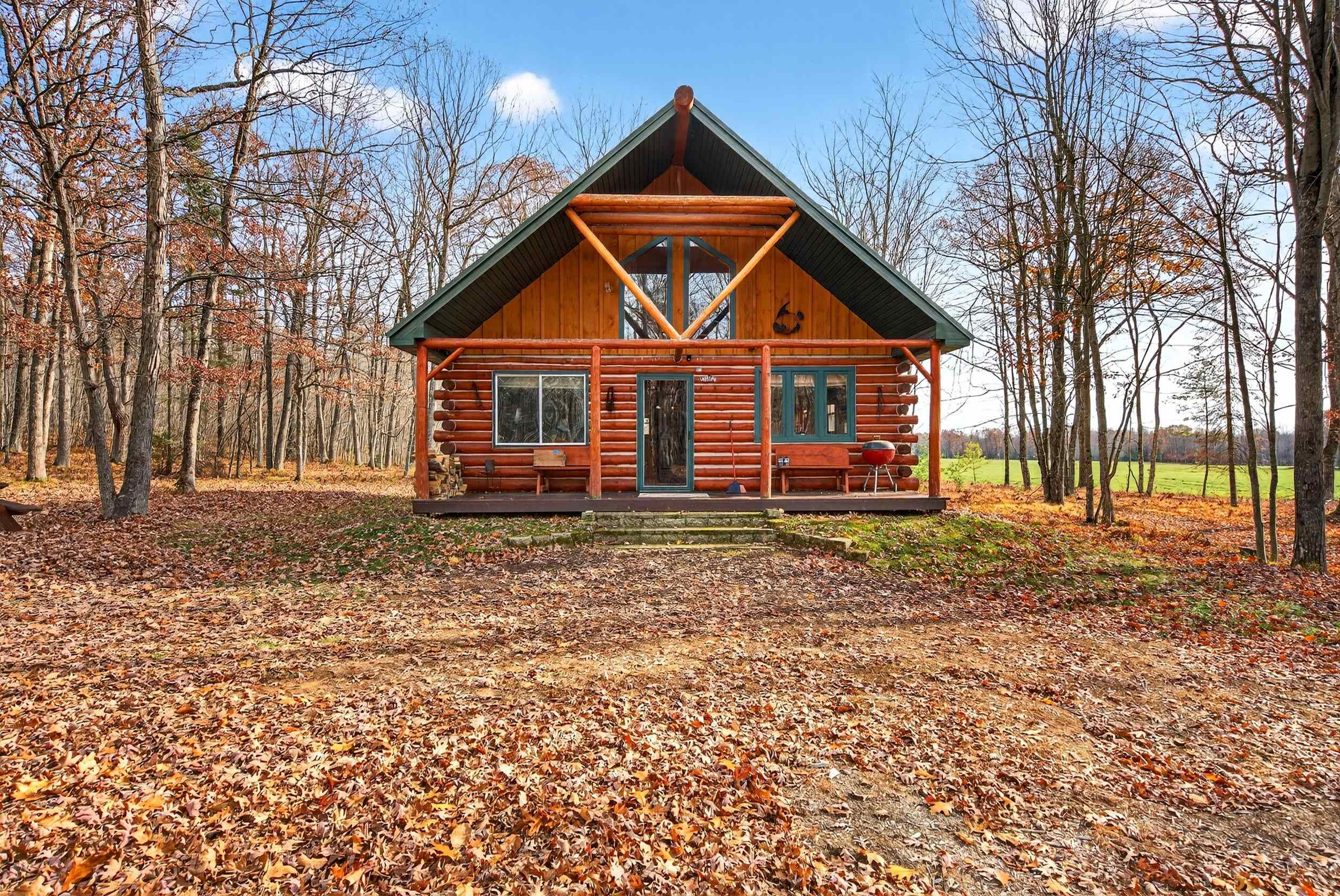 W9499 West 28th Road Crivitz, WI 54114 - Photo 1 of 35