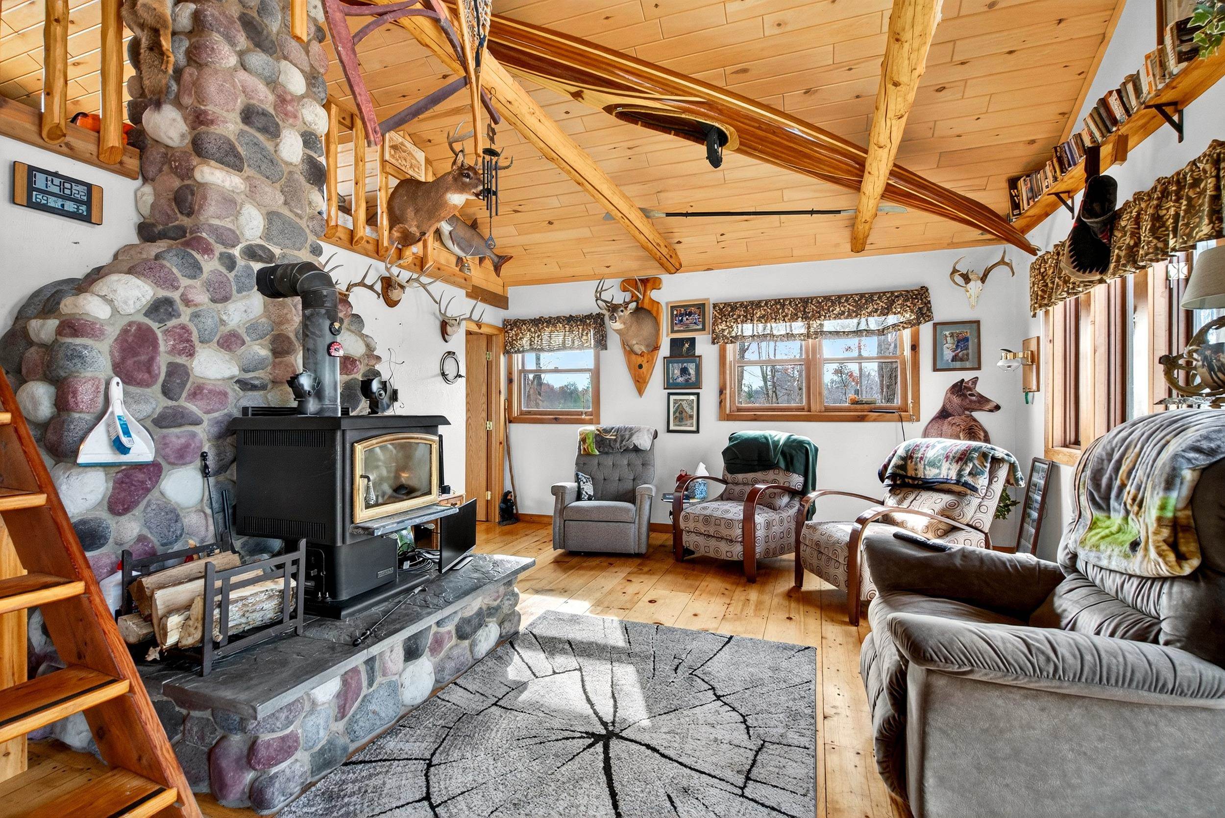 W9499 West 28th Road Crivitz, WI 54114 - Photo 13 of 35